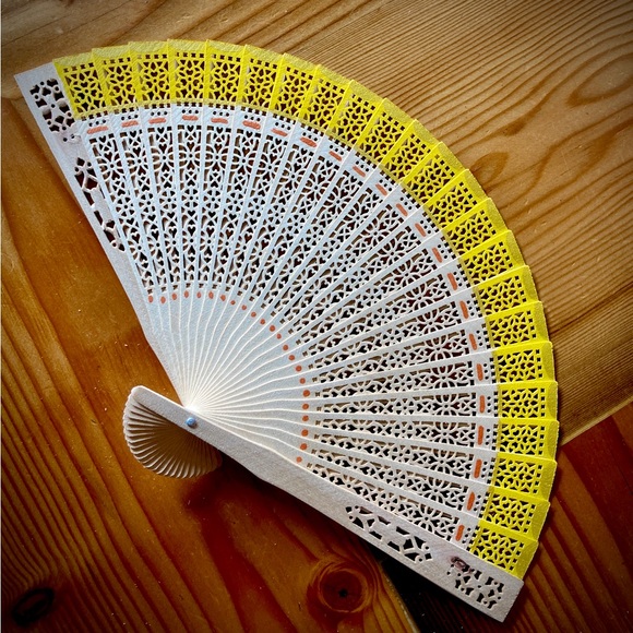 Custom Hand painted Fans - Picture 2 of 4